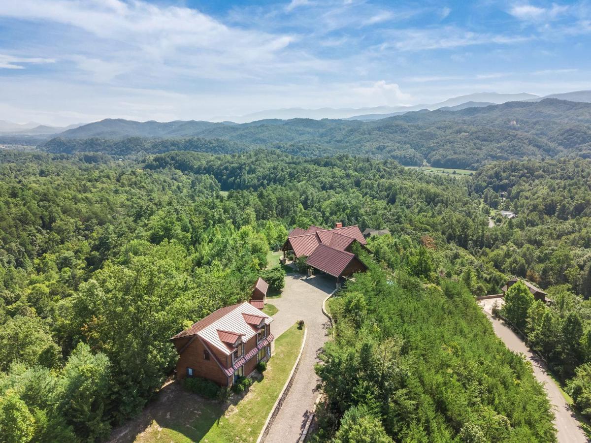 Journey'S End, 5 Bedrooms, Sleeps 12, Private Outdoor Pool, Theater, Sauna Sevierville Ngoại thất bức ảnh