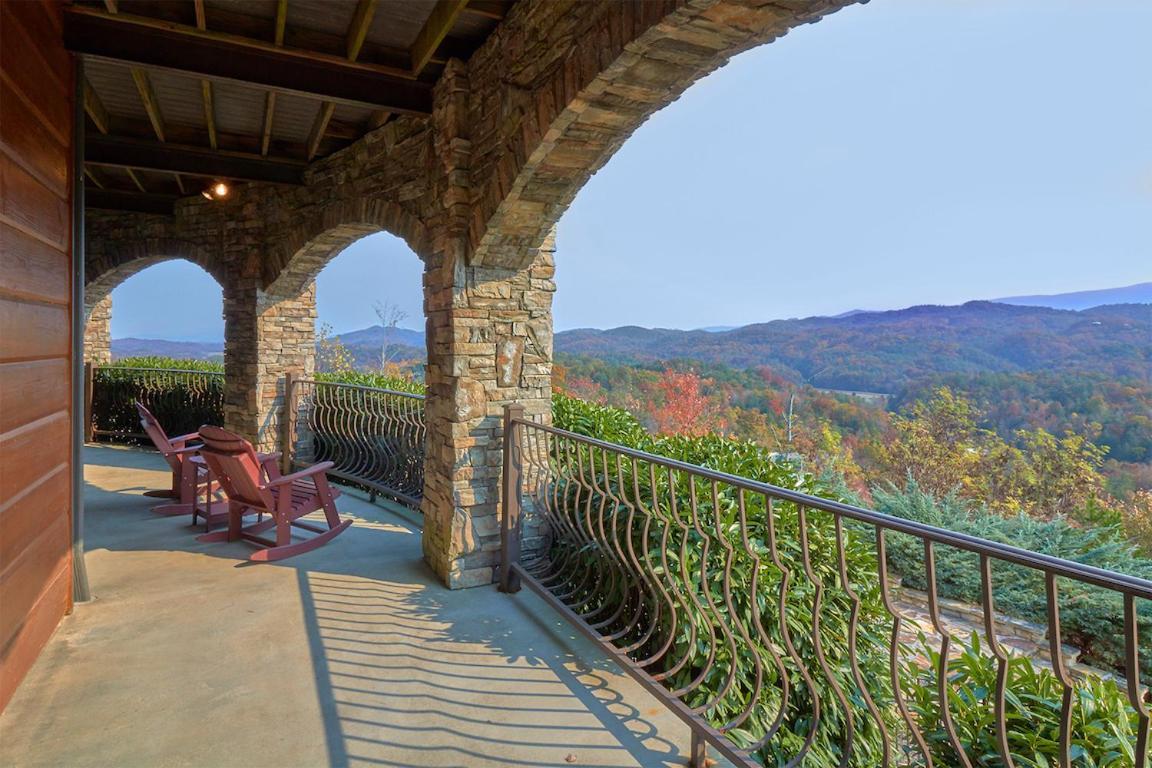 Journey'S End, 5 Bedrooms, Sleeps 12, Private Outdoor Pool, Theater, Sauna Sevierville Ngoại thất bức ảnh